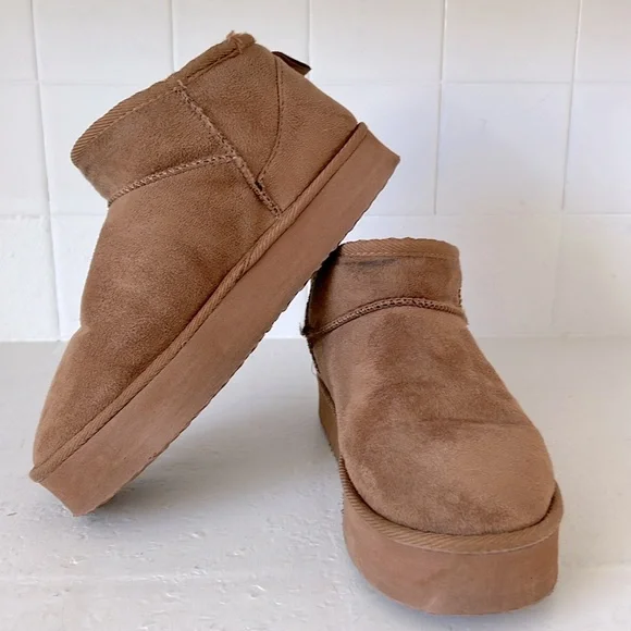 Public Desire Shorty Tan Faux Suede Ultra Mini
Chunky Ankle Boots - Picture 7 of 9